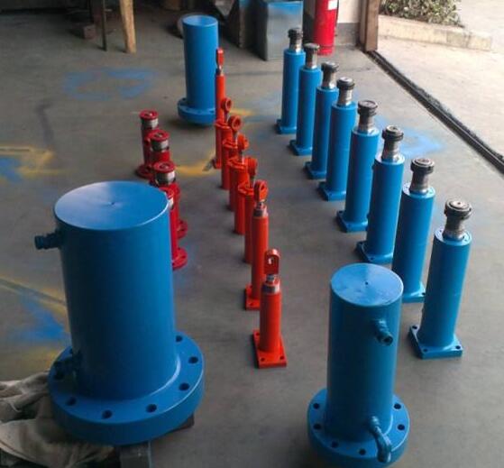 如何降低液(ye)壓油缸的損壞(huai)程度