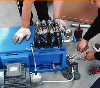 國立液壓(ya)，小型液壓站開始(shǐ)制作